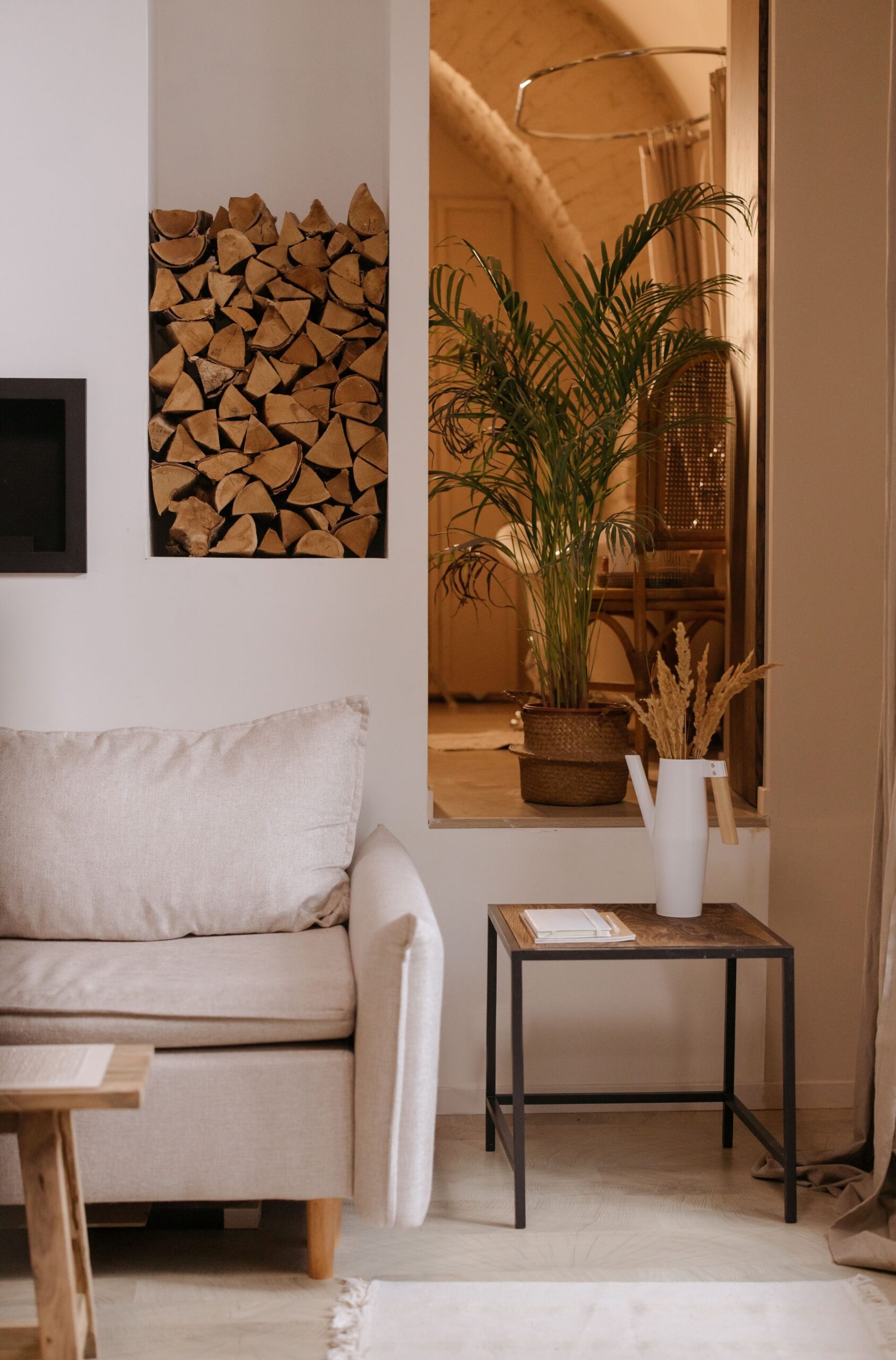 How To Achieve A Mid-Century Interior with Sofas